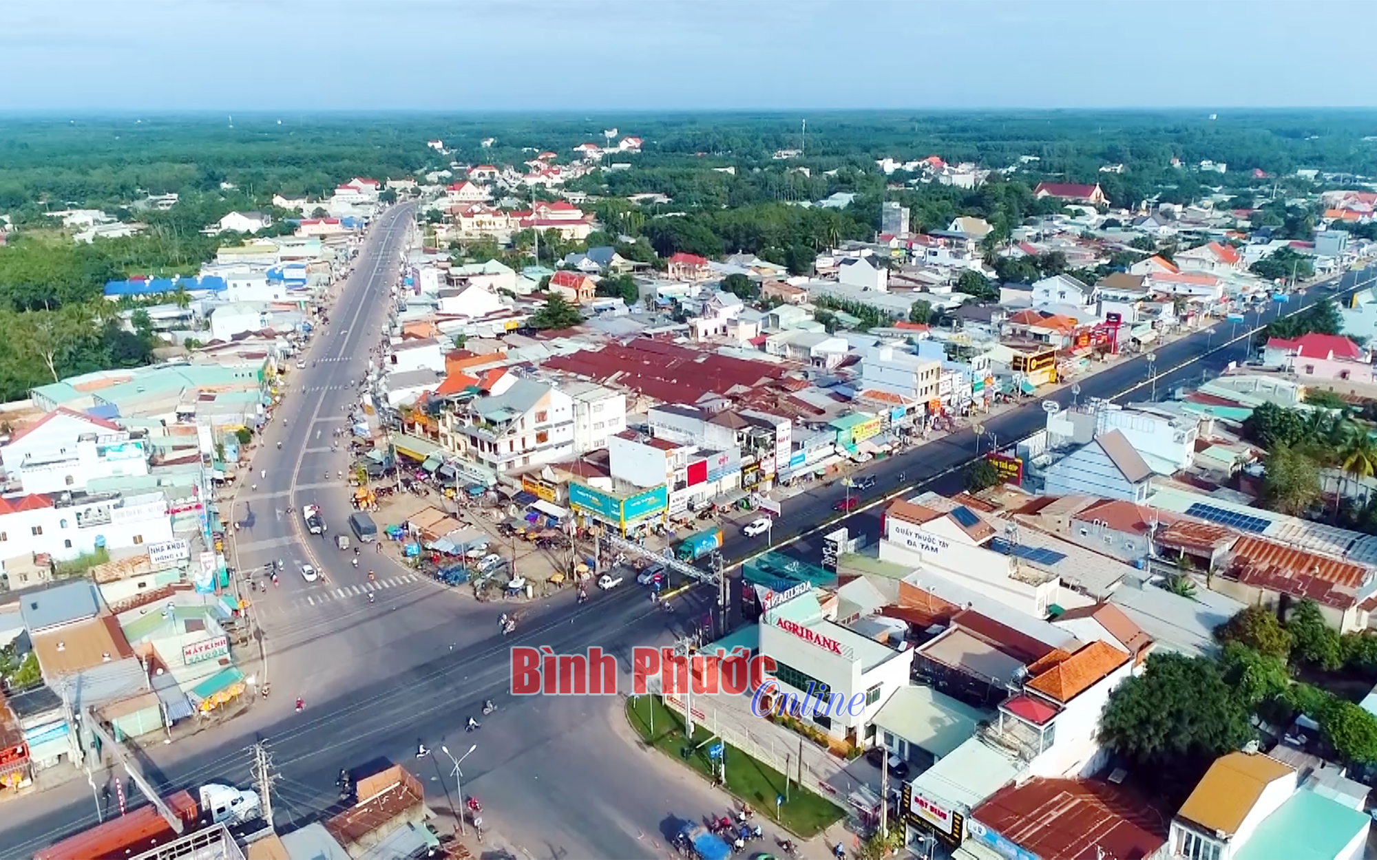 le-cong-bo-thanh-lap-thi-xa-chon-thanh (1)